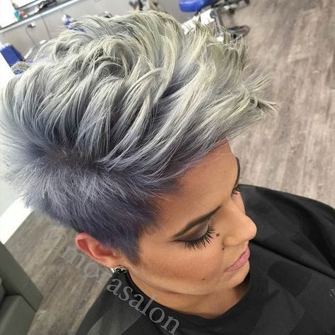 Grey Faux Hawk Hairstyle Faux Hawk Hairstyles, Mohawk Hairstyles, Braided Ponytail Hairstyles, Edgy Short Hair, Faux Hawk, Hair Tattoos, Trendy Hair, Fancy Hairstyles, Gray Hair