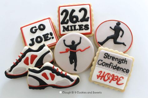 Cross Country Decorated Cookies, Track Cookies Decorated, Running Cookies Decorated, Marathon Cookies, Cross Country Gift Ideas, Running Cookies, Sports Treats, Cross Country Gift, Sports Cookies