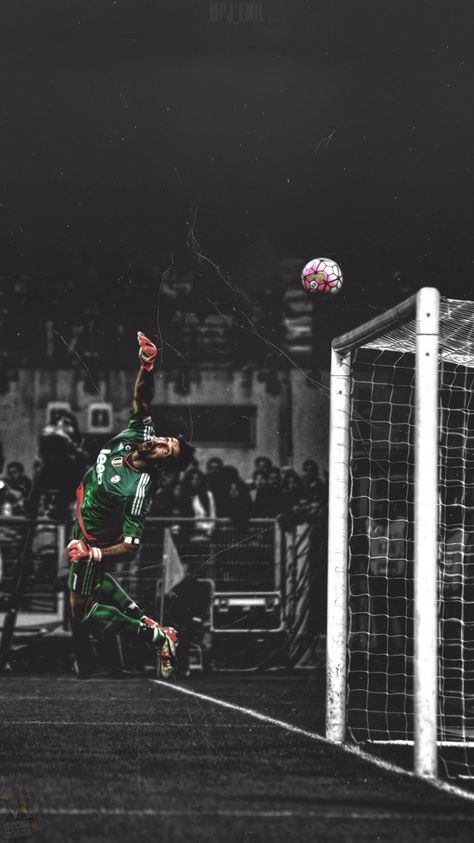 Goal Keeper Wallpaper, Goalkeeper Wallpaper Iphone, Buffon Wallpapers, Goalkeeper Wallpaper, Goalkeeper Saves, Football Dream, Juventus Team, Goal Keeper, Biology Art