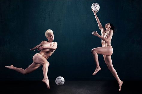 'ESPN The Magazine' Debuts 10th "The Body Issue" Espn Body, Sue Bird, Julie Bell, Espn Magazine, Female Tattoos, Megan Rapinoe, Boris Vallejo, Frank Frazetta, Different Sports