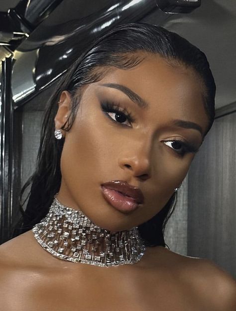 Fine People, Megan Thee Stallion, Black Celebrities, Female Rappers, Black Barbie, Fall Hair, Makeup Inspiration, Rappers, Pretty Woman