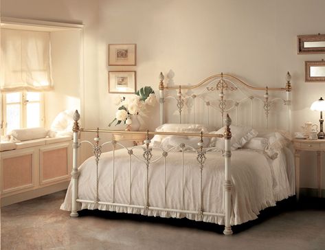 White Iron Beds, Wrought Iron Bed Frames, White Metal Bed, Wrought Iron Beds, Wrought Iron Bed, Bed Classic, Iron Bed Frame, Brass Bed, White Bed