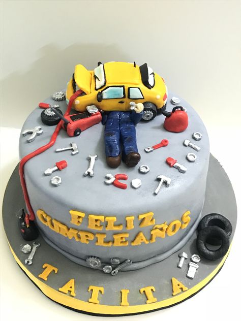 Automechanik Cake, Cakes For Mechanics, Mechanic Cakes For Men, Mechanics Birthday Cake, Mechanic Cake, Tire Cake, Cake Decorating Party, Small Birthday Cakes, Teen Cakes