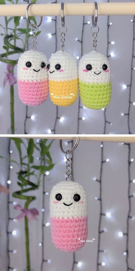 Crocheted pill keychains with cute faces. Micro Crochet Keychain, Cute Small Crochet Keychains, Best Selling Amigurumi, Medical Crochet Pattern Free, Crochet Keychain No Sew, Crochet Project Ideas To Sell, Crochet Mini Patterns, Crochet Plush Keychain, Acrylic Yarn Projects