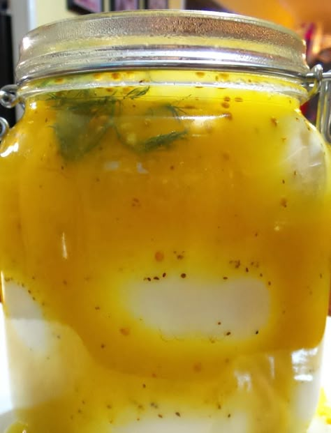 Mustard Pickled Eggs Recipe, Pickles Eggs, Pickle Sauce, Canning Veggies, Picked Eggs, Pickled Quail Eggs, Pickled Shrimp, Pickled Eggs Recipe, Pickled Vegetables Recipe