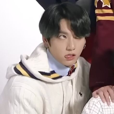 200410 sassy jungkook Jungkook Sassy, Jungkook Pfp, Bangtan Bomb, Jimin Jungkook, Jeon Jungkook, Bts, Quick Saves