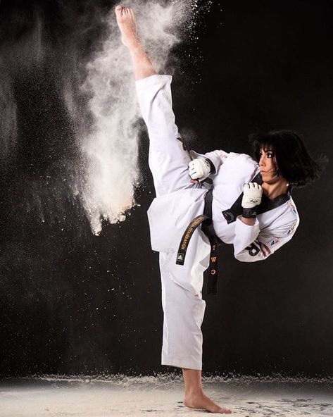 Victoria Stambaugh Taekwondo Photography, Martial Arts Photography, Taekwondo Girl, Gina Carano, Pray To God, Get Scared, Female Martial Artists, Martial Arts Girl, Karate Girl