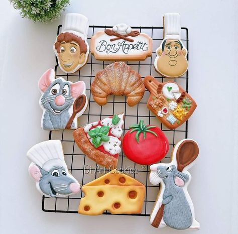 Ratatouille Cookies Decorated, Ratatouille Birthday Party Ideas, Ratatouille Birthday Party, Ratatouille Birthday, Ratatouille Party, Disney Candy, Art Cookies, Royal Iced Cookies, Cookies Theme