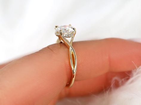 Engagement Ring With Hidden Halo, Hidden Halo Ring, Round Moissanite Engagement Ring, Round Engagement Ring, Wedding Bands For Her, Wedding Vision, Gorgeous Ring, Luxe Jewelry, Round Engagement Rings