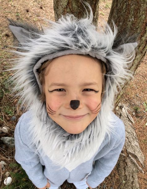 Boys Wolf Costume, Toddler Wolf Costume, Wolf Costume Diy, Toddler Girl Halloween Costume, Costume Toddler Girl, Wolf Costume Kids, Nursery Rhyme Costume, Costume Carnevale, Sheep Farming