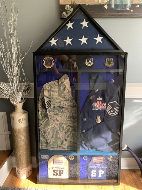 Military Shadow Box Ideas Army, Military Uniform Shadow Box Ideas, Military Memorabilia Display, Award Wall, Happy Birthday Marines, Military Office, Shadowbox Ideas, Army Retirement, Shadow Box Ideas