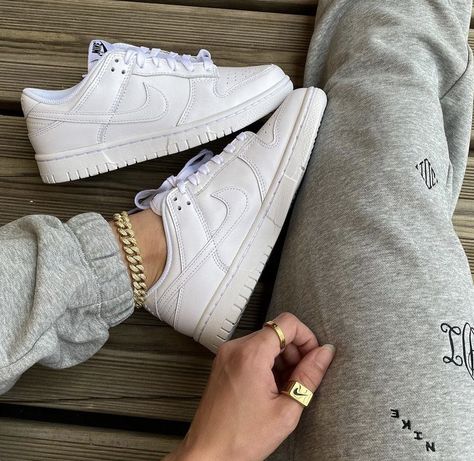 Jordan Low Outfit, Air Jordan 1 Low Outfit Women, Air Jordan 1 Low Outfit, Jordan 1 Black Toe, Air Jordan 1 Outfit, Cheap Jordans, White Jordans, Buy Jordans, Tenis Nike