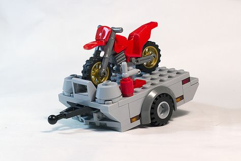 Dirt Bike Trailer, Lego Cars Instructions, Lego Zombies, Lego Wheels, Lego Ww2, Lego Machines, Lego Vehicles, Diy Lego, Lego Truck