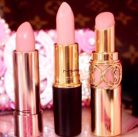 Pale Pink Lipstick, Best Makeup Tutorials, Makeup Tumblr, Beauty And Makeup, Chanel Makeup, Pink Lipstick, Makeup Blog, Mac Lipstick, Love Makeup