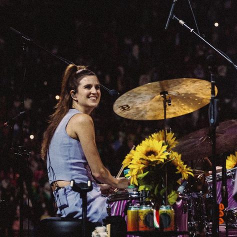 PillowPerson on Instagram: “Just wanted to say a big thankyou to @meinlcymbals for letting me play the buttery boys every night. I adore! #foundryreserve…” Harry Styles Sarah Jones, Sarah Jones, Female Drummer, Harry Styles Lockscreen, Gemma Styles, Take Me To Church, Love Band, Artist Aesthetic, Harry Styles Photos