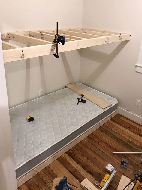 How To Make DIY Built-In Bunk Beds | Young House Love Bunk Beds For Girls Room, Bunk Beds Small Room, Diy Built In, Bunk Beds Boys, Girls Bunk Beds, Bunk Bed Rooms, Bunk Bed Plans, Modern Bunk Beds, Diy Bunk Bed