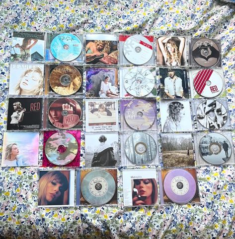 Taylor Swift Cd Collection, Taylor Swift Cds, Taylor Swift Cd, Taylor Aesthetic, Swift Outfits, Xmas Wishlist, Cd Collection, Music Vibes, Taylor Swift Outfits