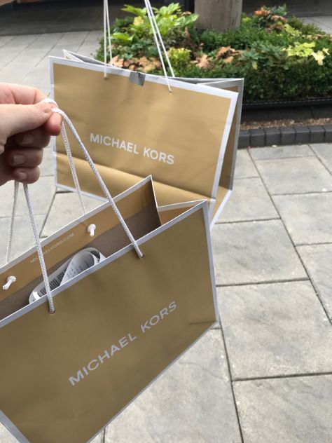 Michael Kors Shopping Bag, Bridal Bangles, Chanel Deauville Tote Bag, Michael Kors Bag, Paper Shopping Bag, Blouse Designs, Poker, Vision Board, Michael Kors