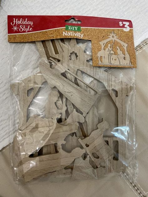 Easy Diy Nativity Scene, Dollar General Christmas Crafts, Dollar Tree Nativity Scene, Dollar General Crafts, Manger Scenes Nativity Diy, Diy Nativity Ornaments, Dollar Tree Nativity, Dollar General Decor, Diy Nativity Set