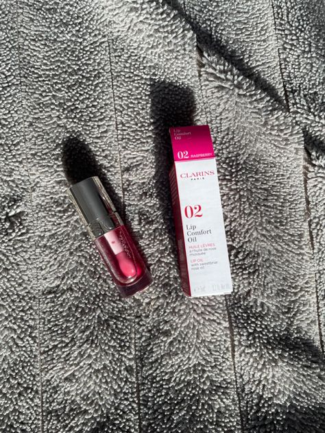 Clarins Lip Oil Raspberry, Clarins Paris, Clarins Lip Oil, Raspberry Lips, Aesthetic 2024, Preppy Shoes, Lip Products, Aesthetic Bedroom, Lip Oil