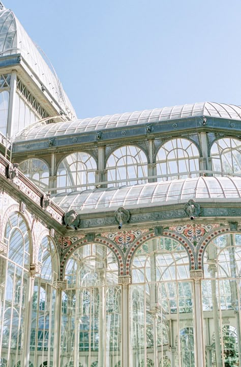 Crystal Palace Madrid, Madrid Spain Photography, Madrid Spain Aesthetic, Madrid Architecture, Glass Palace, Madrid Photography, Madrid Aesthetic, Spain Aesthetic, Paris Vacation