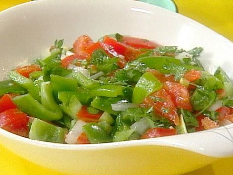 Green Peppers And Tomatoes Recipes, Green Pepper And Tomato Recipes, Green Pepper Salad Recipes, Green Pepper Side Dish Recipes, Tomato And Green Pepper Recipes, Green Pepper Recipes Side Dishes, Green Pepper Salad, Green Pepper Recipes, Amazing Salads