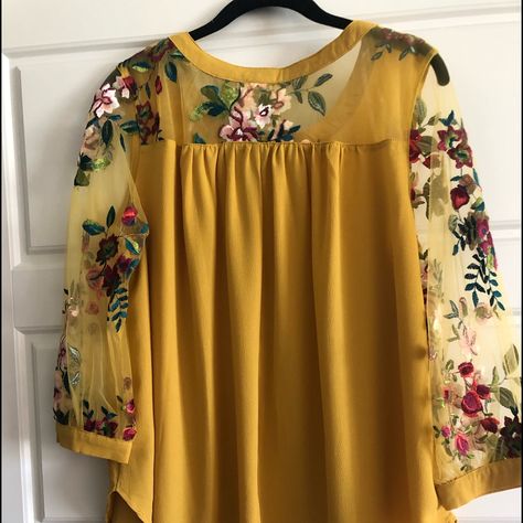 Beautiful Mustard Ungee Top 65% Cotton 35% Polyester New Never Worn Mustard Yellow Top, Boho Peasant Top, Red Tunic, Umgee Tops, Red Boho, Round Neck Top, Yellow Top, Pink Linen, Ruffled Sleeve Top