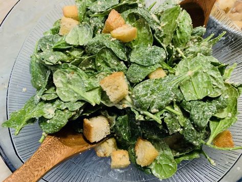 Spinach Ceaser Salad, Cesar Salad With Spinach, Spinach Caesar Salad, Oregano Vinaigrette Recipe, Salad Caesar, Crouton Salad, Caesar Dressing Recipe, Croutons Recipe, Weekend Recipes