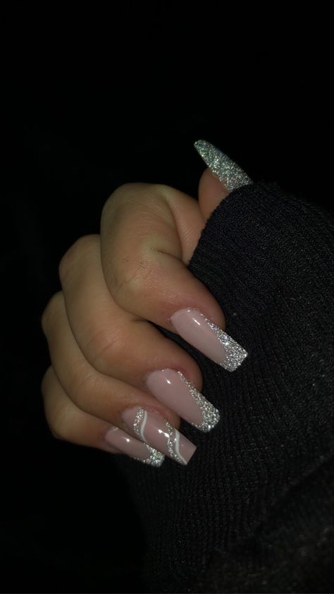 Semi Formal Nails, Debs Nails, Semi Permanent Nails, Silver Prom Nails, Semi Ideas, Prom Nails Silver, Formal Nails, Blue Acrylic Nails, Nails Prom