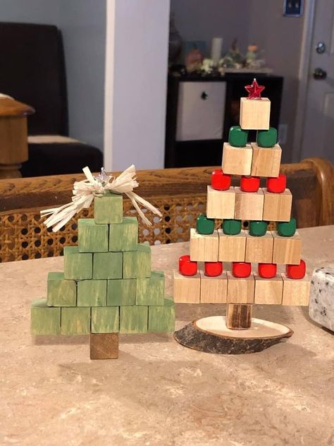 Diy Home Decor Using Jenga Blocks, Kenya Block Crafts, Jenga Block Santa, Jenga Christmas Tree, Wood Cube Crafts, Wooden Cube Crafts, Jenga Block Christmas Tree, Jenga Crafts Ideas, Jenga Block Christmas Crafts