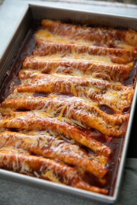 Baked Enchiladas, Meals Mexican, Soft Flour Tortillas, Beef Enchiladas Recipe, Easy Beef Enchiladas, Beef Enchilada Recipe, Ground Beef Enchiladas, Beef Enchilada, Easy Enchiladas