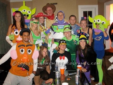 Creating this Toy Story group costume with my closest friends was nothing short of exciting. We wanted to dress up together, but there was so many of us th Toy Story Group Costume, Big Group Halloween Costumes, Group Halloween Costume Ideas, Family Themed Halloween Costumes, Toy Story Halloween, Toy Story Costumes, Dinosaur Costume, Homemade Costumes, Diy Costume