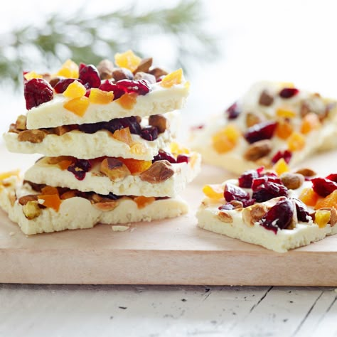 White Chocolate Bark by Ina Garten White Chocolate Bark Recipes, Pistachio Bark, Best White Chocolate, White Chocolate Bark, Chocolate Bark Recipe, Pastas Recipes, Ina Garten Recipes, Cranberry Sauce Recipe, Bark Recipe