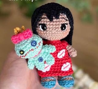 PATRONES AMIGURUMI GRATIS: PATRON GRATIS LILO | LILO Y STITCH AMIGURUMI 62325 Lilo Crochet Pattern, Crochet Lilo, Lilo's Doll, Stitch Amigurumi, Disney Crochet Patterns, Lilo Und Stitch, Lilo Y Stitch, Crochet Amigurumi Free, Stitch Crochet