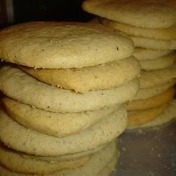 All Norwegian homes "must" serve at least 7 kinds of cookies at Christmas. This recipe is different from other pepperkaker recipes on this web site because it calls for cream and does not use eggs. Pepper Cookies Recipe, Pepper Cookies, Norwegian Cookies, Norwegian Cuisine, Norway Food, Viking Food, Norwegian Food, Scandinavian Food, Swedish Recipes