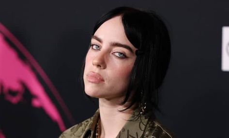 Billie Eilish had a blast on Halloween, based on the series of photographs she shared on... Billie Eilish Black Hair 2022, Billie Eilish 2019 Black Hair, Billie Eilish Documentary, Bellyache Billie Eilish Music Video, Billie Eilish Music Video, Jesse Rutherford, Black Bob, New Relationship, Ex Boyfriend