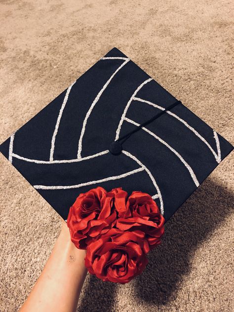 A volleyball graduation cap with my favorite flower and school color Volleyball Graduation Cap, Volleyball Graduation Party Ideas, Volleyball Senior Night Gifts, Night Volleyball, Diy Graduation Decorations, Volleyball Senior Night, Grad 2023, High School Graduation Party Decorations, Grad Cap Decorated