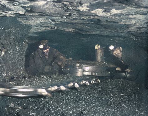 Coalface undercutter Miner Aesthetic, Mining Aesthetic, Underground Mining, Coal Miners, Dark Stories, Architecture Books, Mining Equipment, Coal Mining, North East