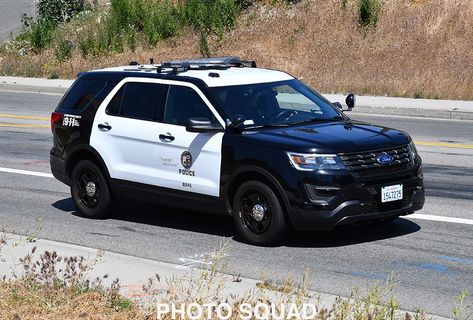 Police Ford Explorer, Lapd Police, American Police, 2020 Ford Explorer, Squad Photos, 1st Responders, Police Patrol, Emergency Equipment, Ford Police