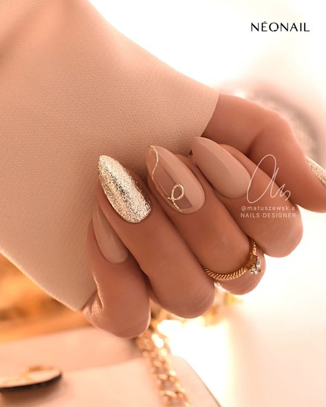 25 Best 2024 Nails to Inspire You Almond Shape Wedding Nails, Rounded Gel Nails, Classy Vacation Nails, Future Nails, Nail Glam, 2024 Nails, Classy Nail Designs, Amazing Nails, Fancy Nails Designs