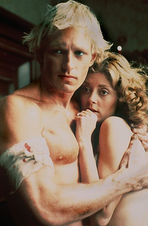 Susan Sarandon and Peter Hinwood in The Rocky Horror Picture Show. 1975 Girl Anachronism, Rocky Horror Picture Show Costume, Spooky Mansion, Rocky Horror Show, Horror Pictures, The Rocky Horror Picture Show, Susan Sarandon, Scary Halloween Costumes, Horror Picture Show