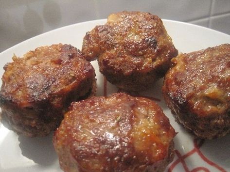 This is a very easy and yummy rissole recipe. Rissoles Recipe, Canned Salmon Recipes, Lean Pork, Baked Dinner, Mince Recipes, Pies Maker, Summer Meals, Spare Ribs, Minced Meat