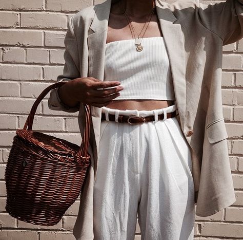 For more pins like this follow @bekahhopeofficial Small Belt, Linen Blazer, Rachel Zoe, Outfits Casuales, Look Cool, White Top, Look Fashion, Tube Top, Minimalist Fashion