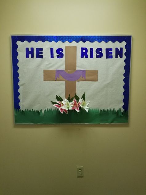 Easter bulletin board "He is Risen" He Is Risen Bulletin Board, School Bulletin Boards Spring, Easter Church Bulletin Boards, Missions Bulletin Board, Church Poems, Christian School Bulletin Boards, Toddler Bulletin Boards, Easter Bulletin Boards, Bulletin Ideas