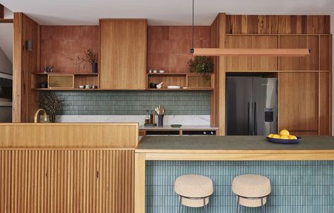 A New Northcote Home Takes Its Cues From Italian Villages Earthy Kitchen, Timber Shelves, Italian Village, Sustainable Kitchen, Melbourne House, Australian Architecture, Oita, Terracotta Tiles, Green Tile