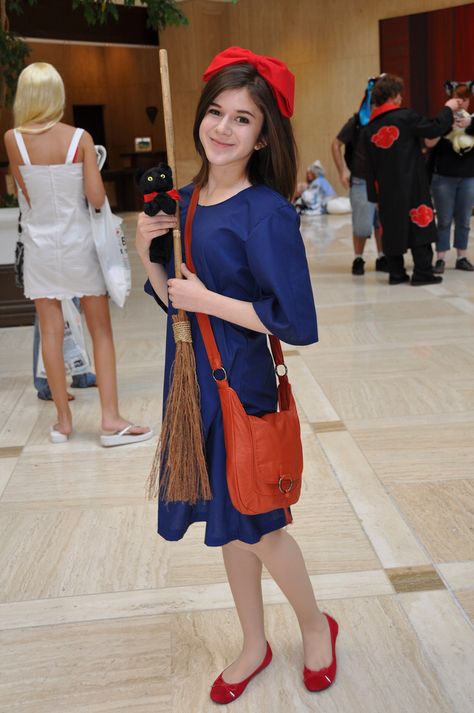 Kiki's Delivery Service Outfit, Kiki’s Delivery Service Costume, Arrietty Costume, Kiki's Delivery Service Aesthetic, Kiki's Delivery Service Costume, Kiki's Delivery Service Cosplay, Kiki Cosplay, Ghibli Cosplay, Eve Costume