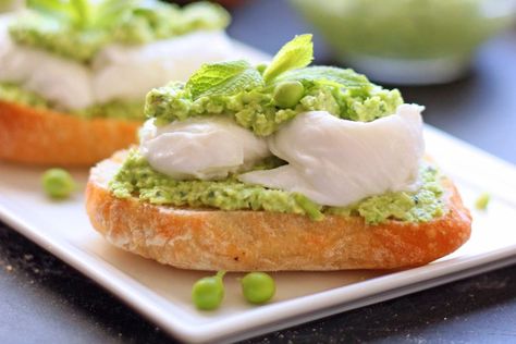 Smashed Peas and Fava Beans with Fresh Mozzarella recipe on Food52 Springtime Appetizers, Easy July 4th Recipes, Fresh Mozzarella Recipe, Fava Beans Recipes, Smashed Peas, Fava Bean, Mozzarella Recipes, Fava Beans, Tapenade