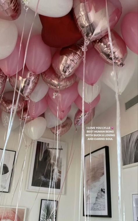 Birthday Ideas Balloons, Aesthetic Happy Birthday, Heart Themed Birthday, Balloons Aesthetic, Aesthetic Happy, Sweet Sixteen Birthday Party Ideas, Birthday Aesthetic, Gemini Birthday, Cute Birthday Pictures