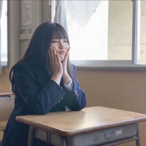 School Desk Reference, School Pose Reference, Classroom Poses, Nanchatte Fashion, Desk Pose, Japanese School Aesthetic, Japanese Classroom, Uniform Blazer, School Reference