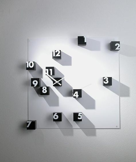 modern home accents and wall decorating with clocks Design Interior Modern, Unusual Clocks, Wall Watch, Black Wall Clock, Colors Schemes, Cool Clocks, Diy Clock Wall, Unique Clocks, Wall Clock Design